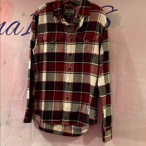 NWOT men’s Red and Black Plaid Button-Up Shirt medium